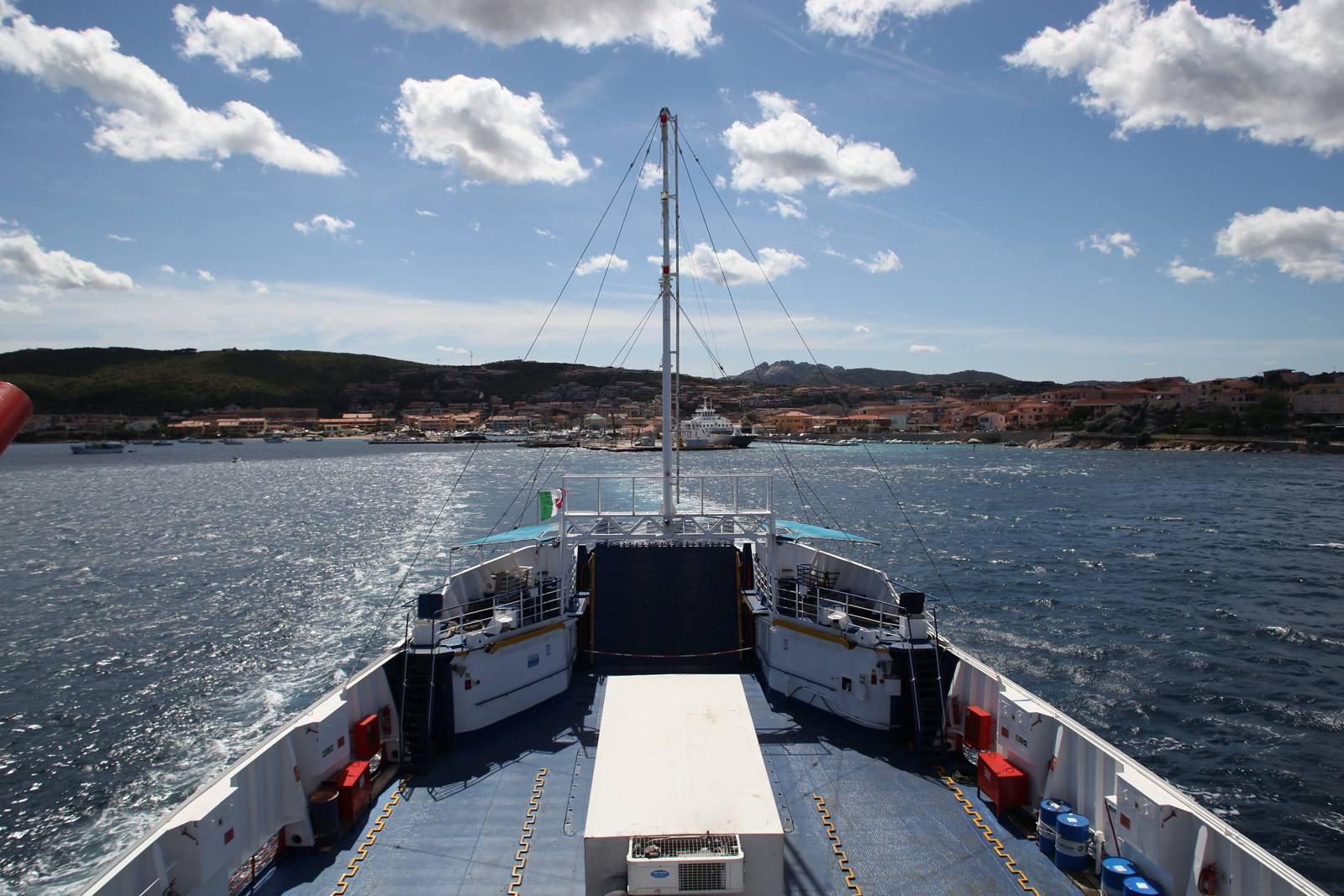 Fähre auf der Verbindung zwischen Palau und La Maddalena